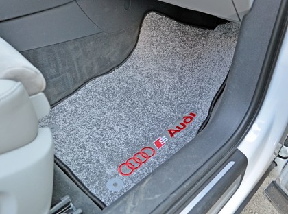 Ворсовые коврики на Audi Q3 (8U) 2011 - 2019 в Чебоксарах Ворсовые коврики на Audi Q3 (8U) 2011 - 2019 в Чебоксарах