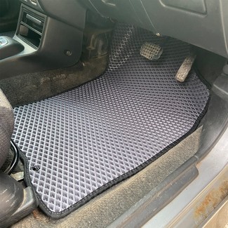 Ворсовые коврики на Daihatsu Storia 1998 - 2004 в Чебоксарах Ворсовые коврики на Daihatsu Storia 1998 - 2004 в Чебоксарах