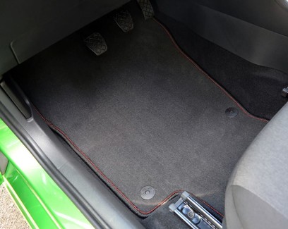 Коврики на Skoda Rapid I 2012 - 2020 в Чебоксарах Коврики на Skoda Rapid I 2012 - 2020 в Чебоксарах