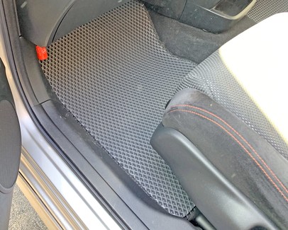 Ворсовые коврики на Honda Stream II 2006 - 2014 в Чебоксарах Ворсовые коврики на Honda Stream II 2006 - 2014 в Чебоксарах