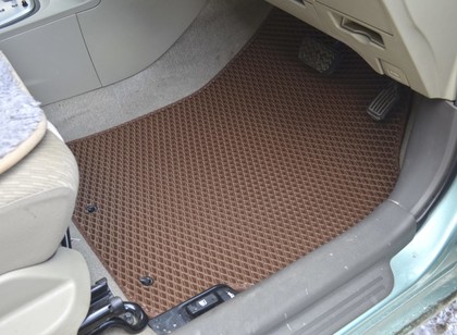 Ворсовые коврики на Toyota Belta 2005 - 2012 в Чебоксарах Ворсовые коврики на Toyota Belta 2005 - 2012 в Чебоксарах