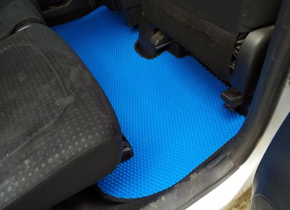 Ворсовые коврики на Toyota Ractis I 2005 - 2010 в Чебоксарах Ворсовые коврики на Toyota Ractis I 2005 - 2010 в Чебоксарах