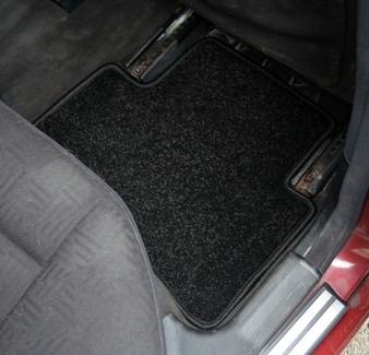 Ворсовые коврики на Mercedes C (W202) 1993 - 2000 в Чебоксарах Ворсовые коврики на Mercedes C (W202) 1993 - 2000 в Чебоксарах