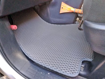 Ворсовые коврики на Toyota Esquire (R80) 2014 - 2021 в Чебоксарах Ворсовые коврики на Toyota Esquire (R80) 2014 - 2021 в Чебоксарах