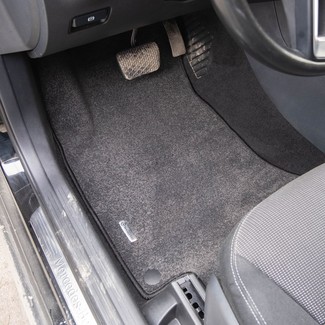 Ворсовые коврики на Mercedes GLA (X156) 2014 - 2020 в Чебоксарах Ворсовые коврики на Mercedes GLA (X156) 2014 - 2020 в Чебоксарах