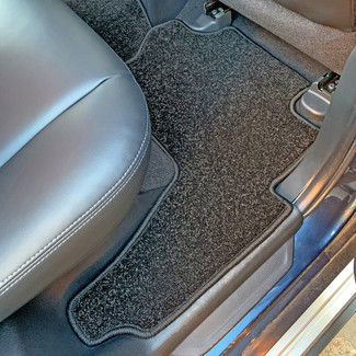 Ворсовые коврики на Mitsubishi Pajero Sport III 2015 - 2026 в Чебоксарах Ворсовые коврики на Mitsubishi Pajero Sport III 2015 - 2026 в Чебоксарах