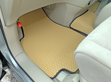 Ворсовые коврики на Toyota Estima III 2006&nbsp;-&nbsp;2019 в Чебоксарах