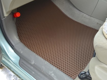 Ворсовые коврики на Toyota Belta 2005 - 2012 в Чебоксарах Ворсовые коврики на Toyota Belta 2005 - 2012 в Чебоксарах