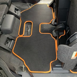 Коврики на Toyota Sienta II 2015 - 2022 в Чебоксарах Коврики на Toyota Sienta II 2015 - 2022 в Чебоксарах