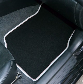 Ворсовые коврики на Mitsubishi Lancer Evolution VII 2001 - 2003 в Чебоксарах Ворсовые коврики на Mitsubishi Lancer Evolution VII 2001 - 2003 в Чебоксарах