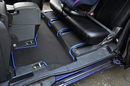 Ворсовые коврики на Toyota Isis 2004 - 2017 в Чебоксарах Ворсовые коврики на Toyota Isis 2004 - 2017 в Чебоксарах