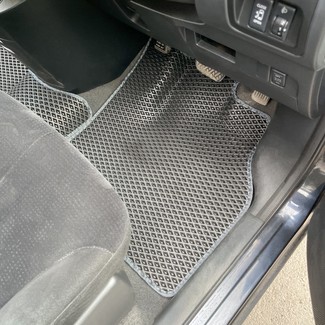 Ворсовые коврики на Nissan Lafesta (B30) 2004 - 2012 в Чебоксарах Ворсовые коврики на Nissan Lafesta (B30) 2004 - 2012 в Чебоксарах