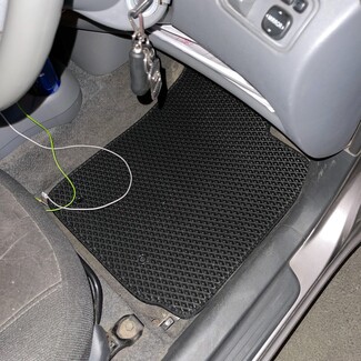 Ворсовые коврики на Toyota Vitz I 1998 - 2005 в Чебоксарах Ворсовые коврики на Toyota Vitz I 1998 - 2005 в Чебоксарах