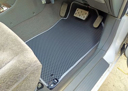 Коврики на Toyota Corona Premio (T21) 1996 - 2001 в Чебоксарах Коврики на Toyota Corona Premio (T21) 1996 - 2001 в Чебоксарах