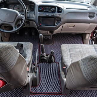 Ворсовые коврики на Mitsubishi Space Gear 1994&nbsp;-&nbsp;2007 в Чебоксарах