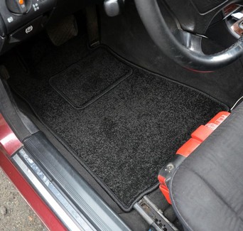 Ворсовые коврики на Mercedes C (W202) 1993 - 2000 в Чебоксарах Ворсовые коврики на Mercedes C (W202) 1993 - 2000 в Чебоксарах