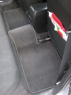 Ворсовые коврики на Toyota Corolla (E12) 2000 - 2007 в Чебоксарах Ворсовые коврики на Toyota Corolla (E12) 2000 - 2007 в Чебоксарах