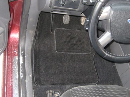 Ворсовые коврики на Ford Focus II 2005 - 2011 в Чебоксарах Ворсовые коврики на Ford Focus II 2005 - 2011 в Чебоксарах