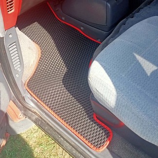 Ворсовые коврики на Toyota Estima I 1990 - 1999 в Чебоксарах Ворсовые коврики на Toyota Estima I 1990 - 1999 в Чебоксарах