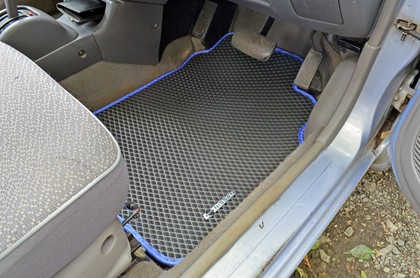 Ворсовые коврики на Nissan March (K11) 1992 - 2002 в Чебоксарах Ворсовые коврики на Nissan March (K11) 1992 - 2002 в Чебоксарах