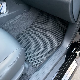 Ворсовые коврики на Mitsubishi Pajero Sport III 2015 - 2026 в Чебоксарах Ворсовые коврики на Mitsubishi Pajero Sport III 2015 - 2026 в Чебоксарах