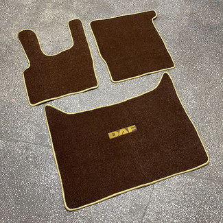 Ворсовые коврики на DAF 105 XF Euro-4, Euro-5 2006 - 2020 в Чебоксарах Ворсовые коврики на DAF 105 XF Euro-4, Euro-5 2006 - 2020 в Чебоксарах