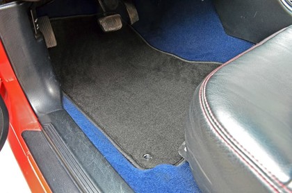 Ворсовые коврики на Ford Mustang IV 1993&nbsp;-&nbsp;2004 в Чебоксарах