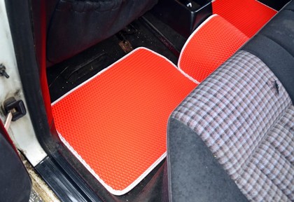 Ворсовые коврики на Mercedes E (W124) 1986&nbsp;-&nbsp;1996 в Чебоксарах