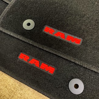 Ворсовые коврики на RAM 1500 2008 - 2024 в Чебоксарах Ворсовые коврики на RAM 1500 2008 - 2024 в Чебоксарах