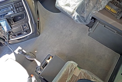 Ворсовые коврики на Iveco Stralis (Active Space) 2002 - 2017 в Чебоксарах Ворсовые коврики на Iveco Stralis (Active Space) 2002 - 2017 в Чебоксарах