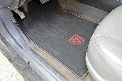 Ворсовые коврики на Dodge Intrepid II 1997 - 2004 в Чебоксарах Ворсовые коврики на Dodge Intrepid II 1997 - 2004 в Чебоксарах