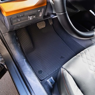 Ворсовые коврики на Mitsubishi Outlander IV 2021 - 2026 в Чебоксарах Ворсовые коврики на Mitsubishi Outlander IV 2021 - 2026 в Чебоксарах