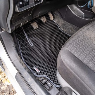 Ворсовые коврики на Toyota Corolla (E15) 2006 - 2013 в Чебоксарах Ворсовые коврики на Toyota Corolla (E15) 2006 - 2013 в Чебоксарах