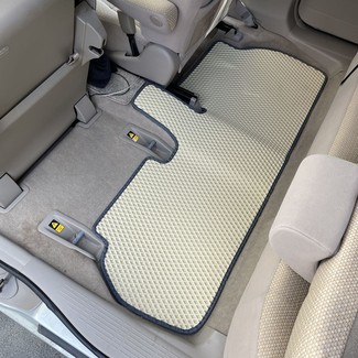 Коврики на Toyota Raum II 2003&nbsp;-&nbsp;2011 в Чебоксарах