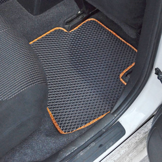 Ворсовые коврики на Nissan Tiida (C11) 2004&nbsp;-&nbsp;2014 в Чебоксарах