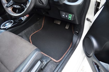 Ворсовые коврики на Honda Fit Shuttle 2011 - 2015 в Чебоксарах Ворсовые коврики на Honda Fit Shuttle 2011 - 2015 в Чебоксарах