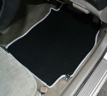 Ворсовые коврики на Nissan Cefiro (A33) 1998 - 2003 в Чебоксарах Ворсовые коврики на Nissan Cefiro (A33) 1998 - 2003 в Чебоксарах