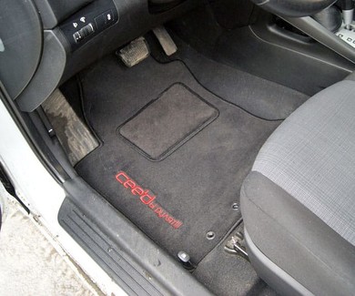 Ворсовые коврики на KIA Ceed I 2007&nbsp;-&nbsp;2012 в Чебоксарах