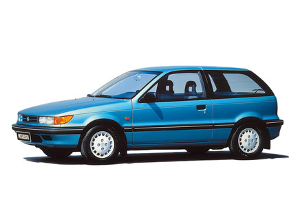 Ворсовые коврики на Mitsubishi Colt 3 1988&nbsp;-&nbsp;1992 в Чебоксарах