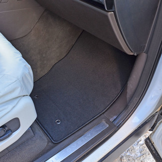 Ворсовые коврики на Land Rover Discovery V 2016 - 2026 в Чебоксарах Ворсовые коврики на Land Rover Discovery V 2016 - 2026 в Чебоксарах