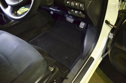 Ворсовые коврики на Nissan Leaf (AZE0) 2012 - 2017 в Чебоксарах Ворсовые коврики на Nissan Leaf (AZE0) 2012 - 2017 в Чебоксарах