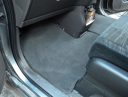 Ворсовые коврики на Honda StepWGN V 2015 - 2022 в Чебоксарах Ворсовые коврики на Honda StepWGN V 2015 - 2022 в Чебоксарах