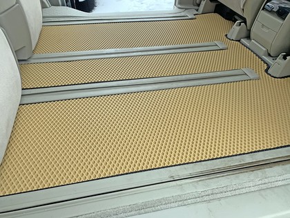 Ворсовые коврики на Toyota Estima III 2006&nbsp;-&nbsp;2019 в Чебоксарах