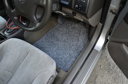 Ворсовые коврики на Nissan Cefiro (A33) 1998 - 2003 в Чебоксарах Ворсовые коврики на Nissan Cefiro (A33) 1998 - 2003 в Чебоксарах