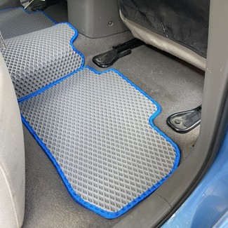 Ворсовые коврики на Nissan Leaf (ZE0) 2009 - 2012 в Чебоксарах Ворсовые коврики на Nissan Leaf (ZE0) 2009 - 2012 в Чебоксарах