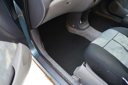 Коврики на Toyota Raum I 1997&nbsp;-&nbsp;2003 в Чебоксарах