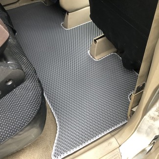 Ворсовые коврики на Mitsubishi Mirage Dingo 1998 - 2003 в Чебоксарах Ворсовые коврики на Mitsubishi Mirage Dingo 1998 - 2003 в Чебоксарах