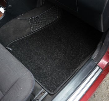 Ворсовые коврики на Mercedes C (W202) 1993 - 2000 в Чебоксарах Ворсовые коврики на Mercedes C (W202) 1993 - 2000 в Чебоксарах