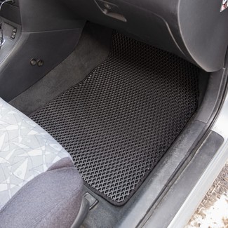 Ворсовые коврики на Toyota Corolla (E12) 2000 - 2007 в Чебоксарах Ворсовые коврики на Toyota Corolla (E12) 2000 - 2007 в Чебоксарах