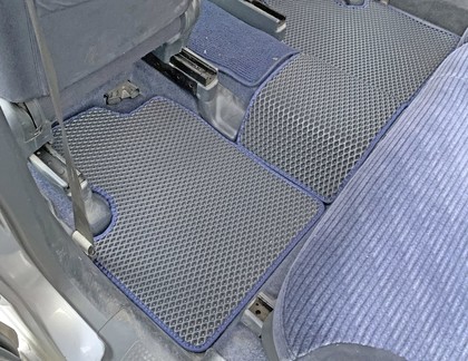 Ворсовые коврики на Honda Stream I 4wd 2000 - 2006 в Чебоксарах Ворсовые коврики на Honda Stream I 4wd 2000 - 2006 в Чебоксарах